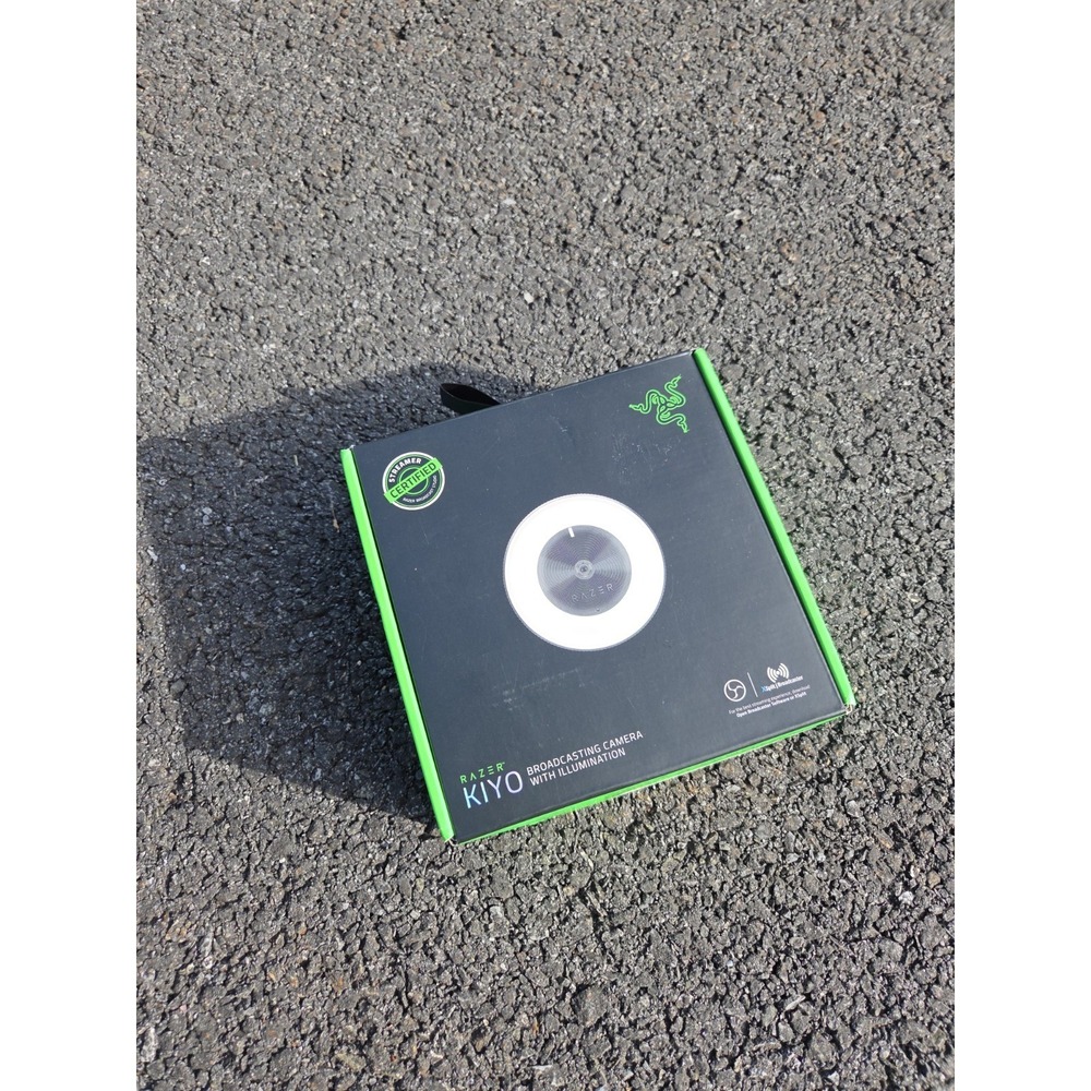 Razer Kiyo Broadcasting Camera With Illumination Streaming 1080p 30 FPS